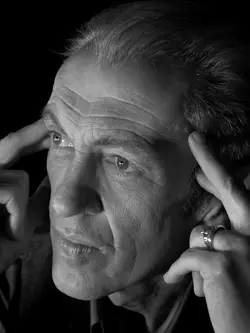 Ken Bruen