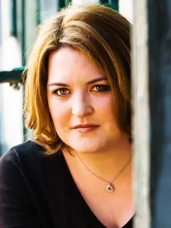 Carrie Ryan